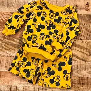 NWOT✨ Disney Baby Mickey Mouse 18 Months (Unisex)